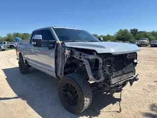 2024 Ford F-250 LARIAT - Exterior Front Right Corner Image